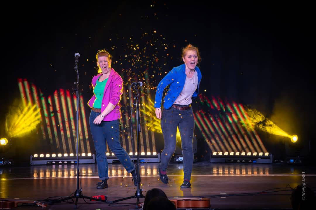 Kabarett Duo Sternenstaub - Manuela Rader und Estha Sackl